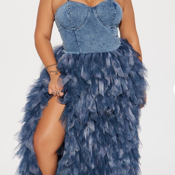 MAKE AN OFFER—-Chic Denim Bustier Gown with Ruffled bottom ONE PIECE DRESS is 1X - Picture 1 of 4